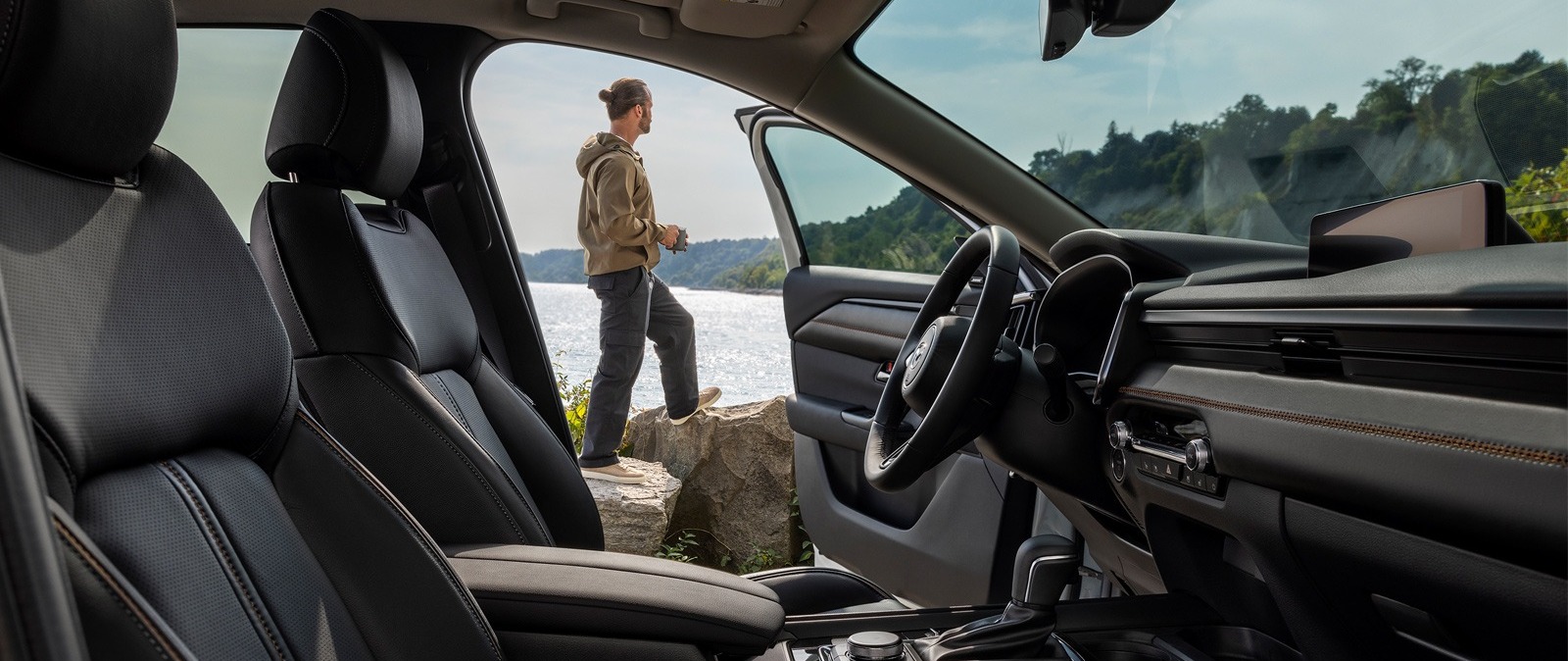 2025 MAZDA CX-50 Hybrid Interior