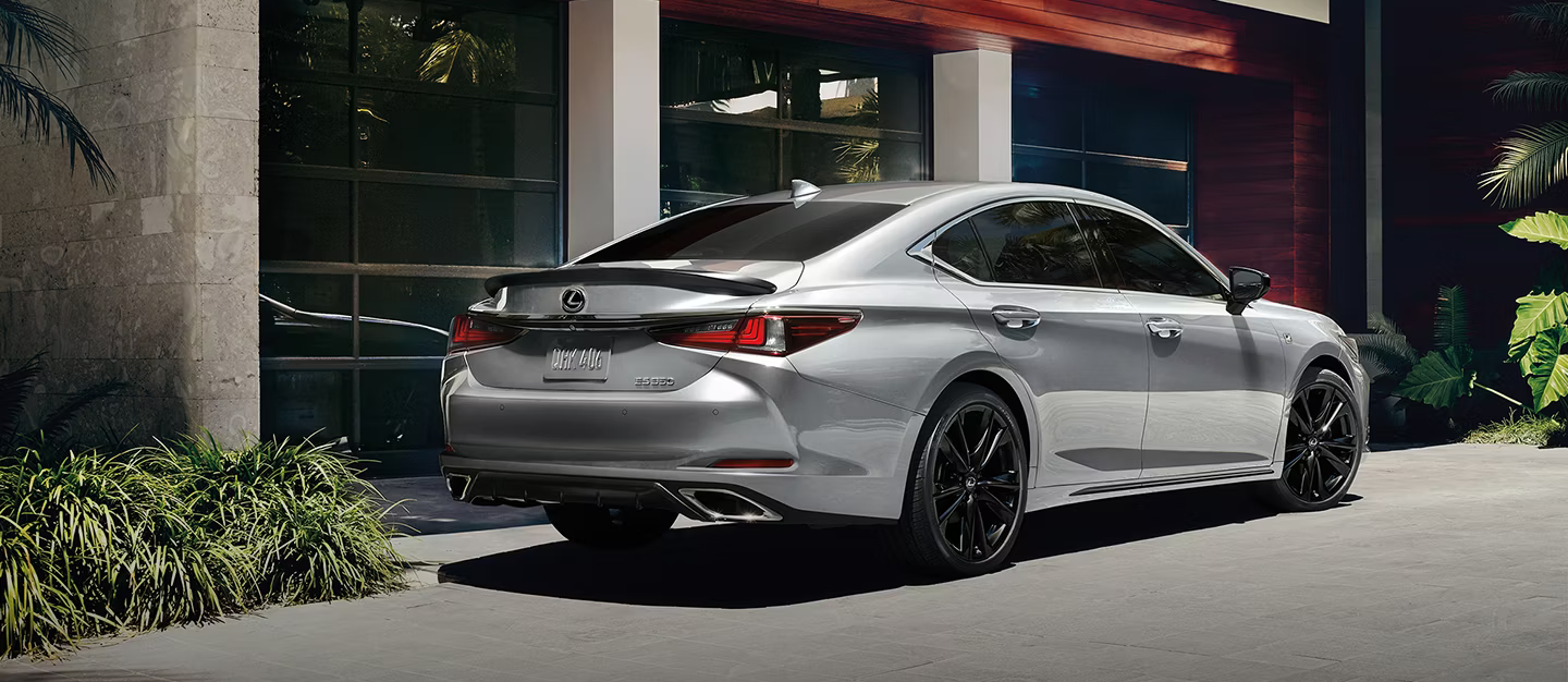Banner image of the Lexus ES 350