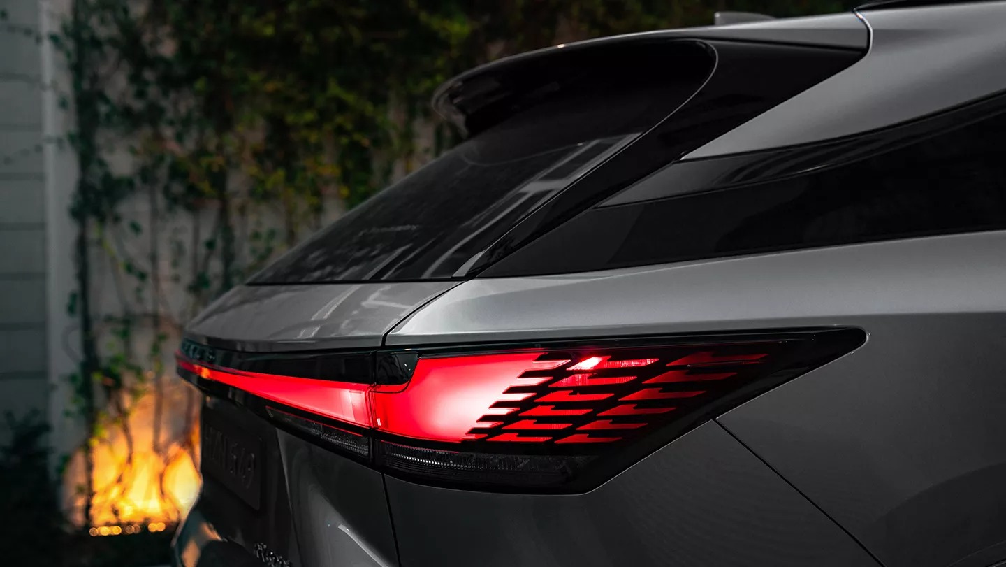 2025 Lexus RX 350h Taillight