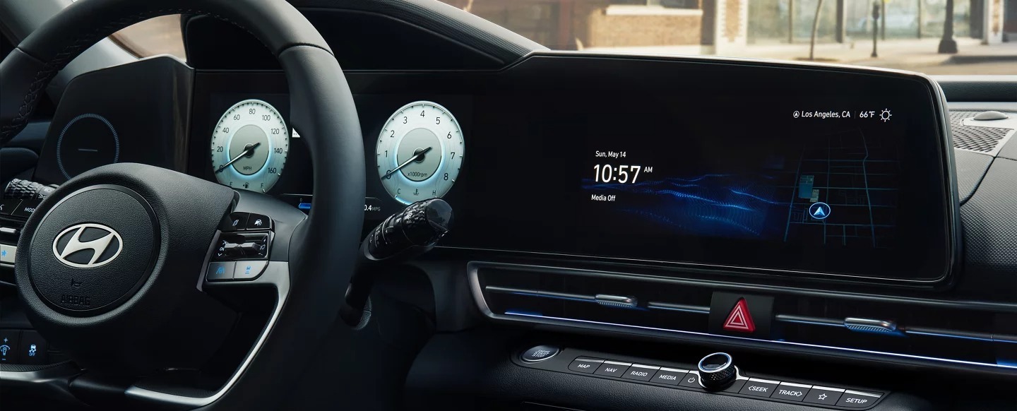 2025 Hyundai ELANTRA Touchscreen