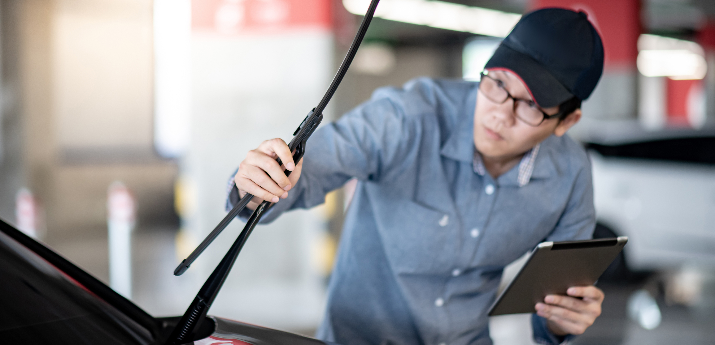 Windshield Wiper Blade Replacement near Bedford, IN