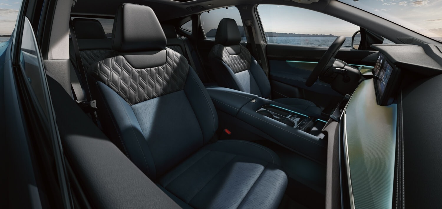 2025 Murano Front Row