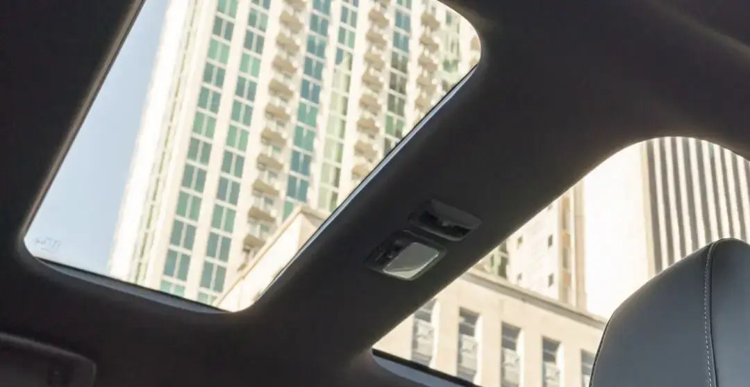 2025 Mitsubishi Eclipse Cross Power Moonroof