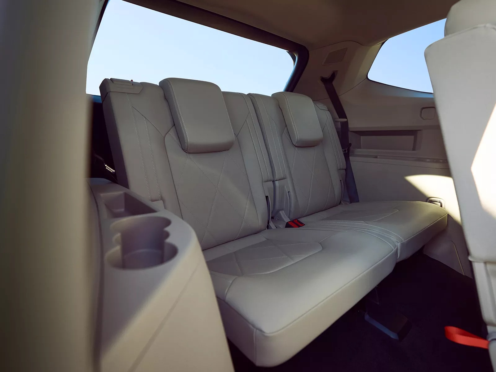 2025 Volkswagen Atlas Third-Row Seat