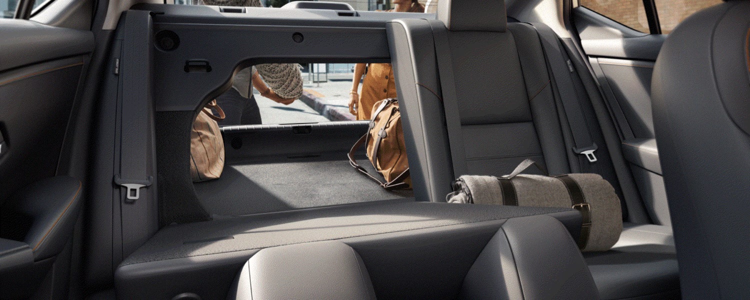 2025 Nissan Sentra Split-Fold Seating