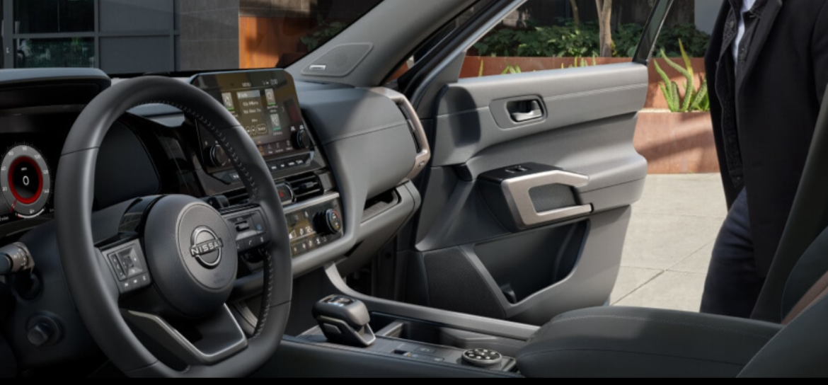 2025 Nissan Pathfinder Front Interior View