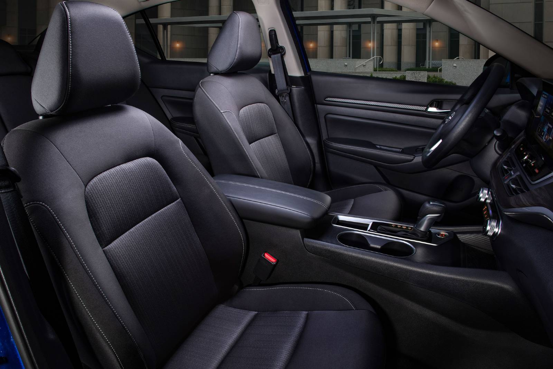 2025 Nissan Altima Seating