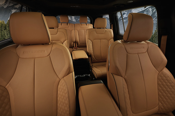 2025 Jeep Grand Cherokee L Full Seating Arrangement