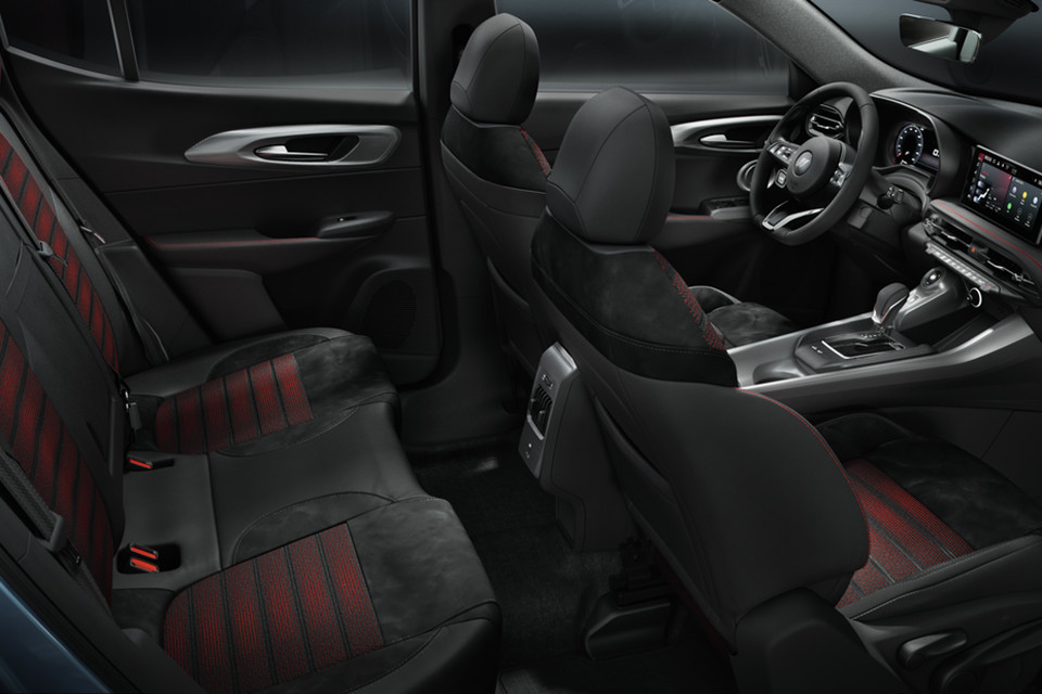 2025 Dodge Hornet Full Seating Arrangement