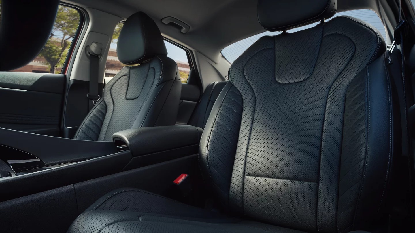 2025 Hyundai ELANTRA Front Seats