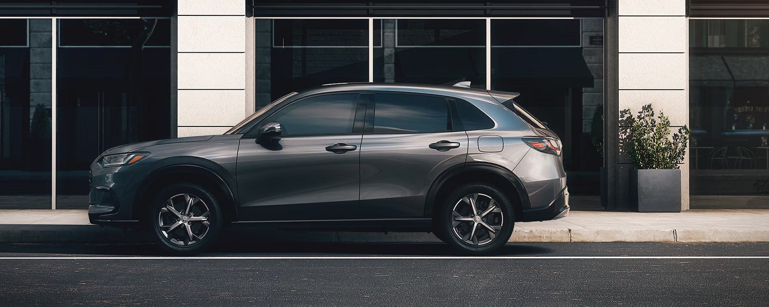 2025 Honda HR-V vs 2025 Nissan Kicks near Fairfax, VA