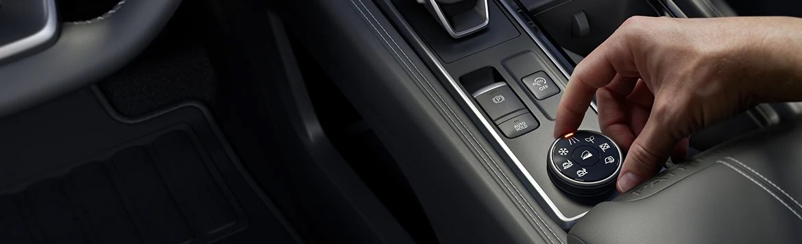 2025 Nissan Pathfinder Driver Controls