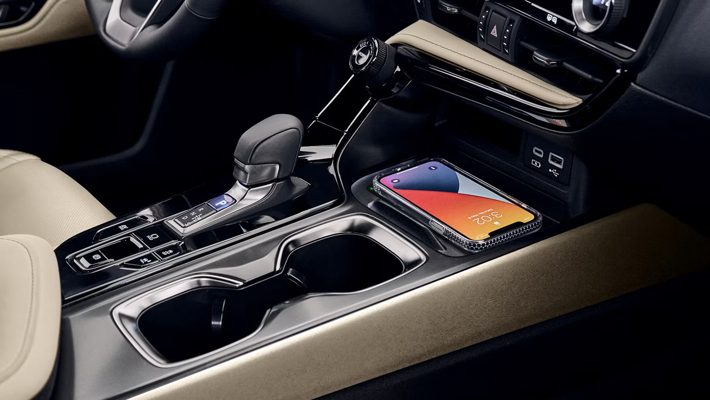 2025 Lexus NX 350 Luxury AWD Driver and Passenger Front Interior Accommodations