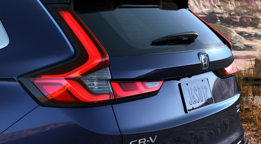 Con su forma vertical y afilada, las luces traseras del CR-V son uno de sus distintivos elementos de diseño.