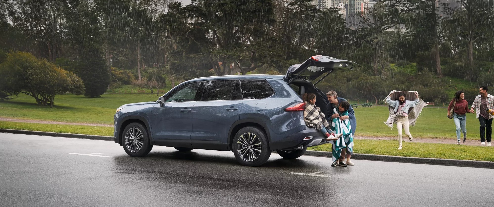 2025 Toyota Grand Highlander Trim Levels near Des Moines, IA