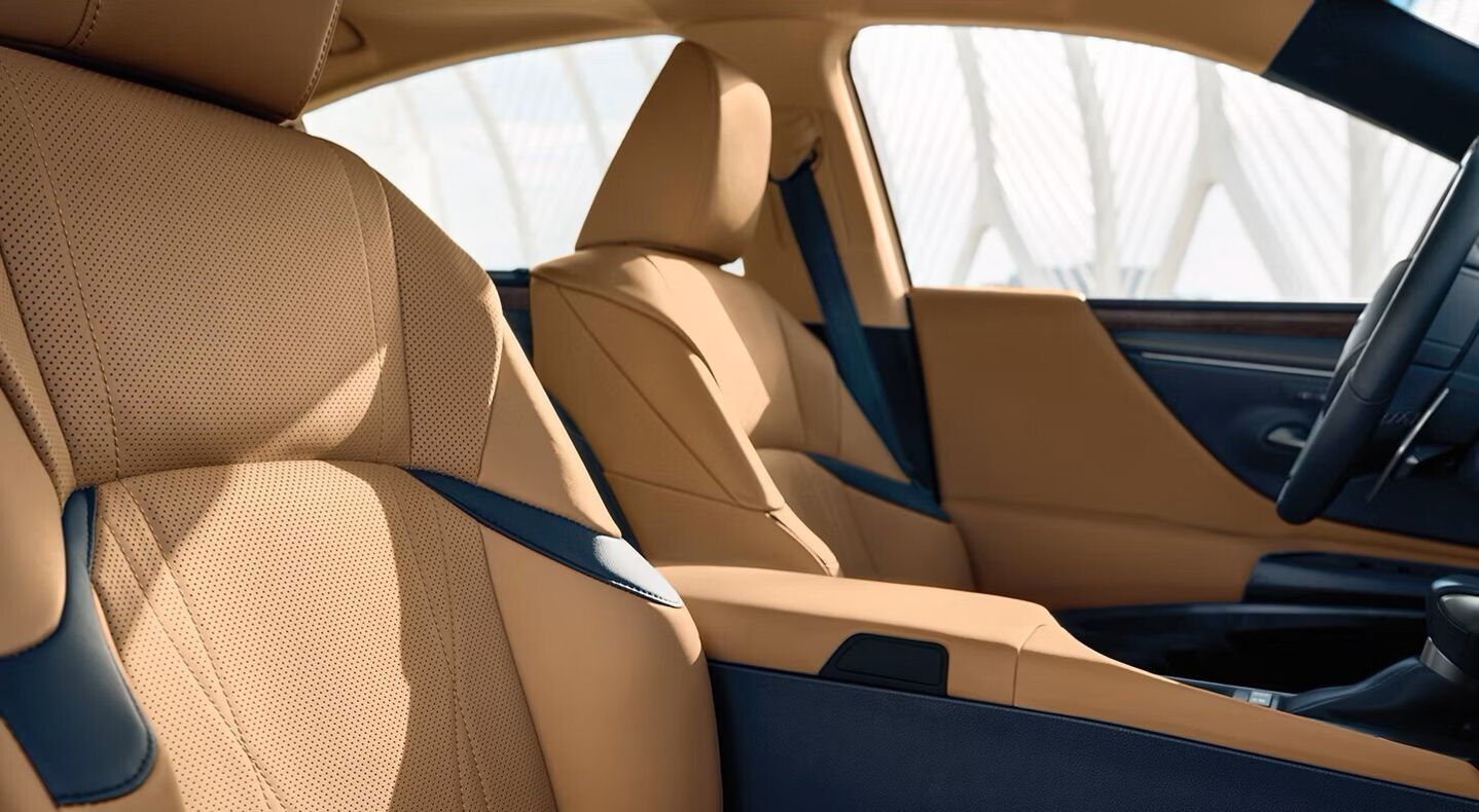 2025 Lexus ES 350 Seating Detail