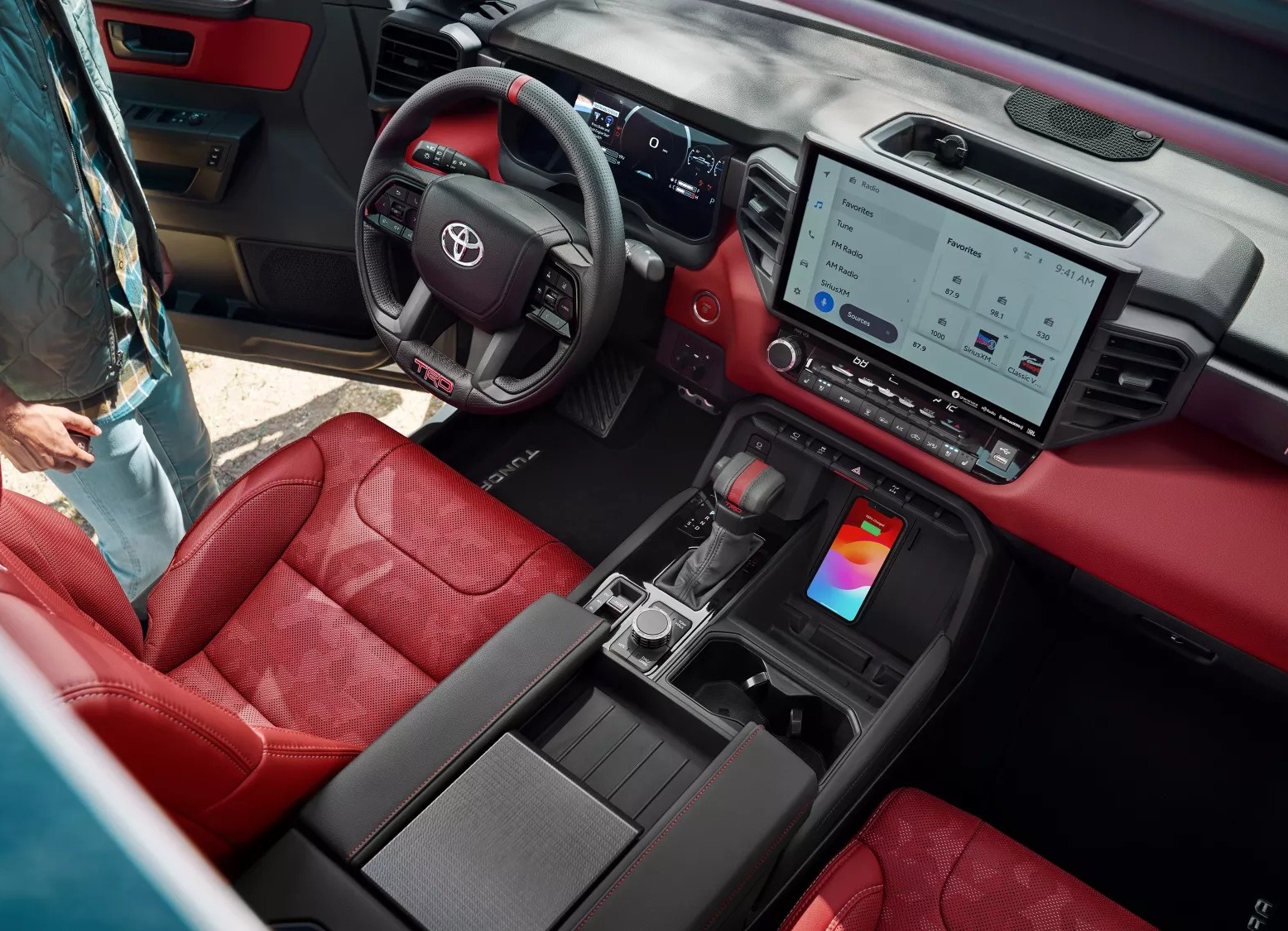 2025 Tundra Dashboard