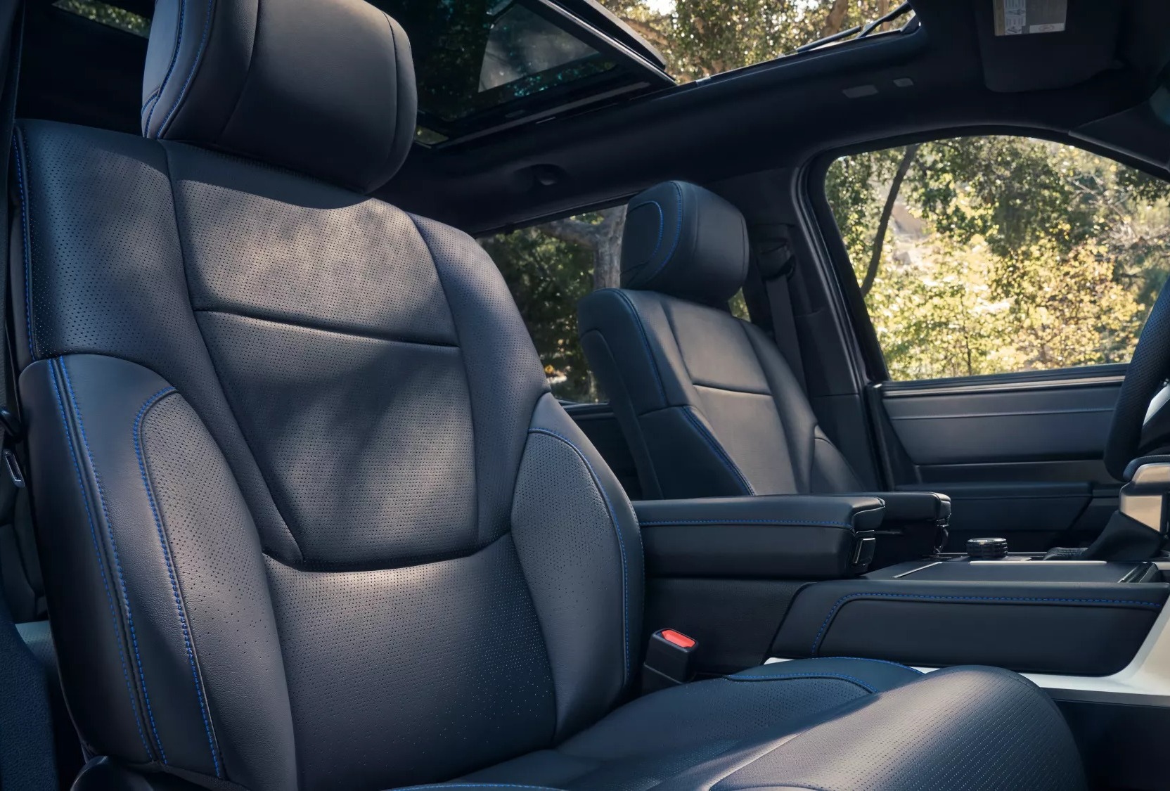 2025 Tundra Seating