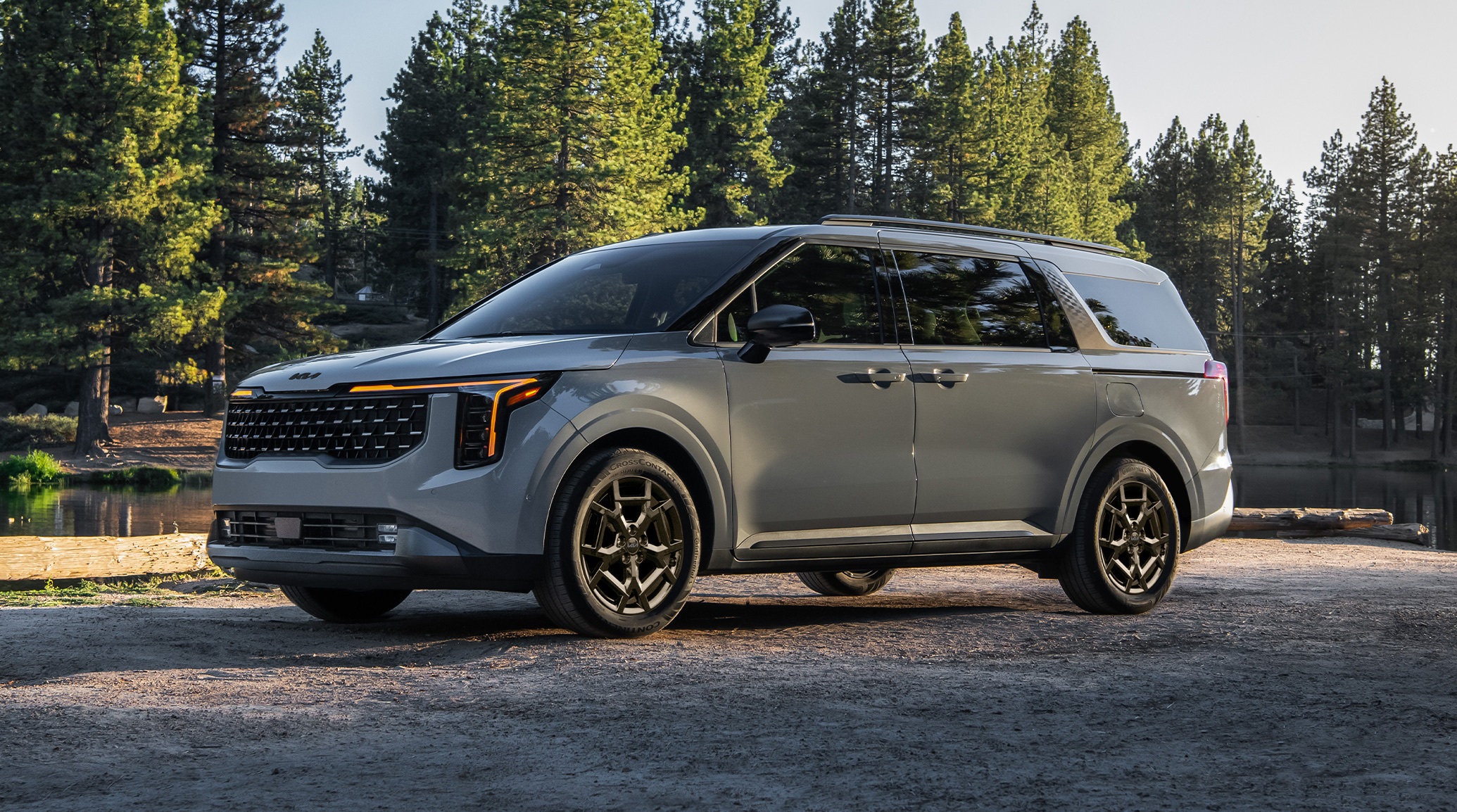 2025 Kia Carnival Hybrid for Sale near Floresville, TX