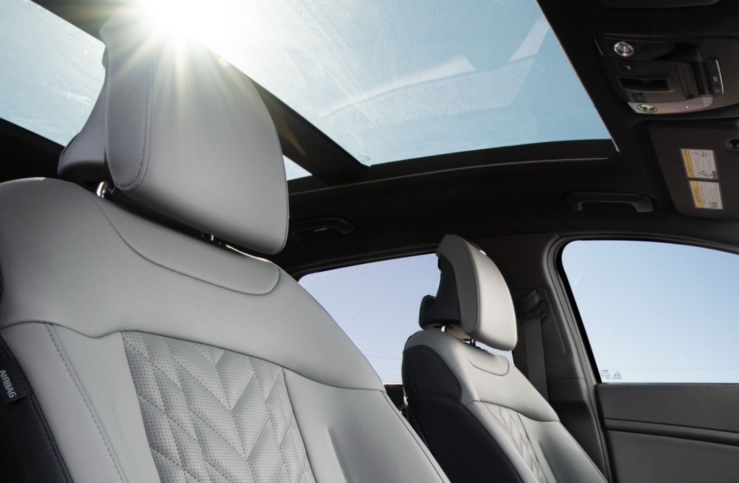 2025 Sportage EX Seating