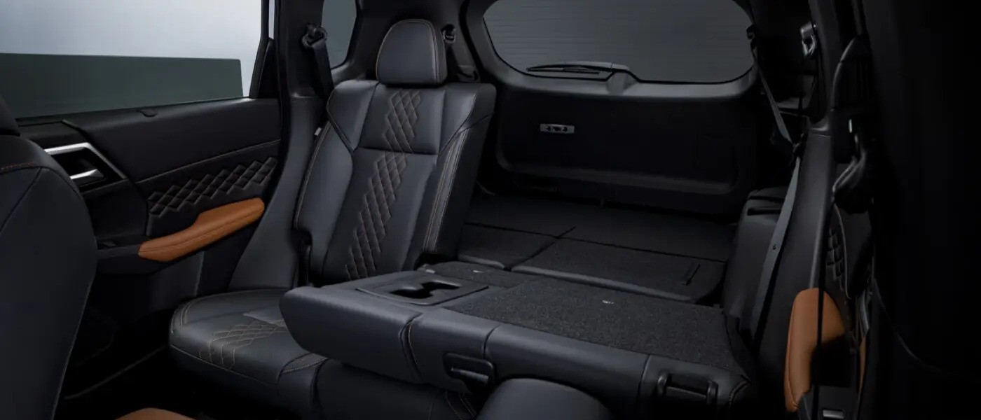 2024 Mitsubishi Interior Amenities Shown