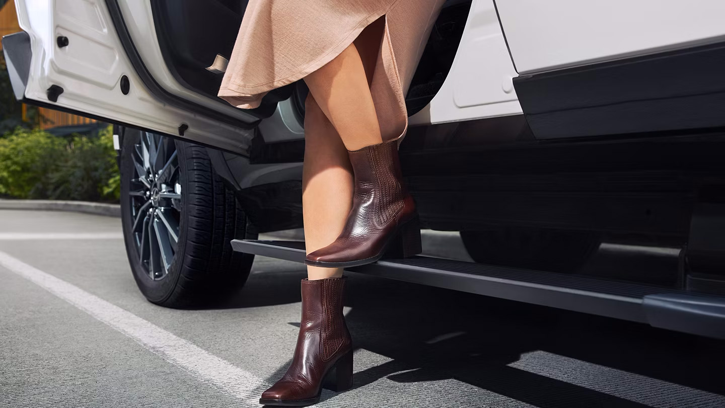 2025 Lexus GX 550 Running Boards