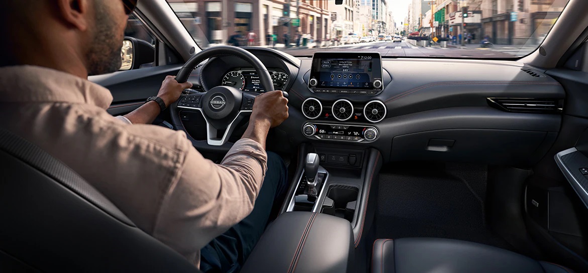 2025 Nissan Sentra SR Interior