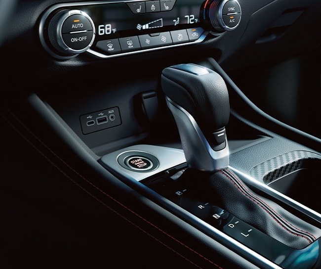 2025 Sentra Driving Controls