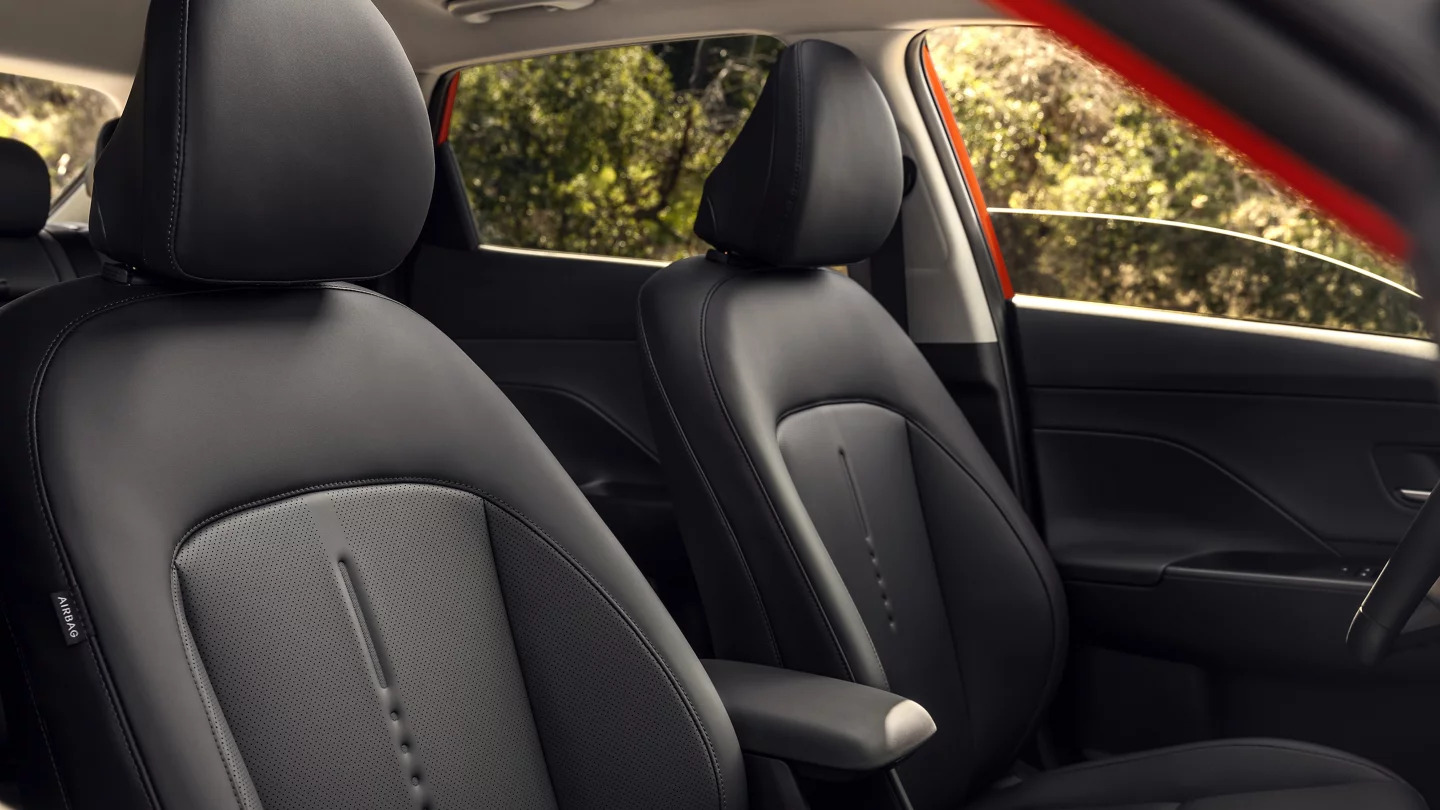2025 Hyundai KONA Front Seats
