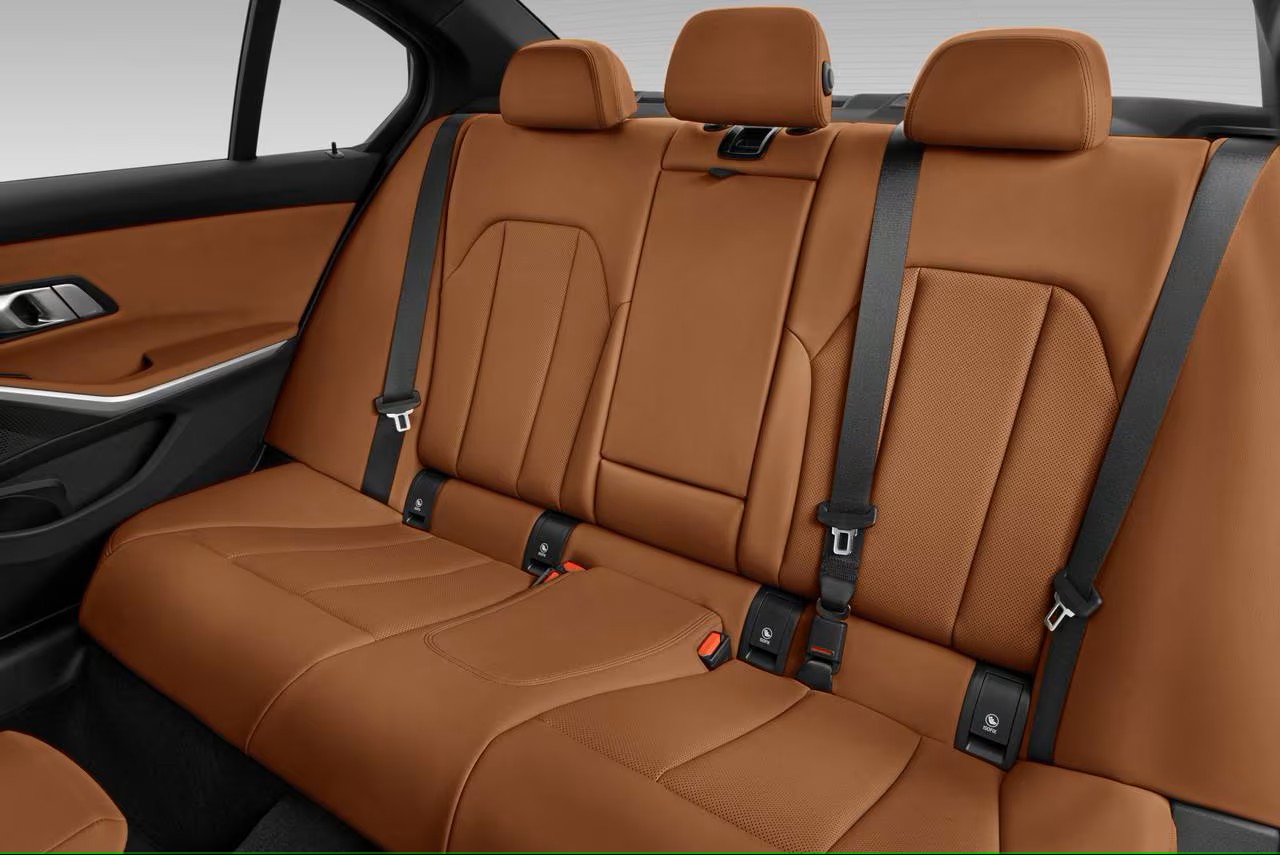 2025 BMW 3 Series Seating