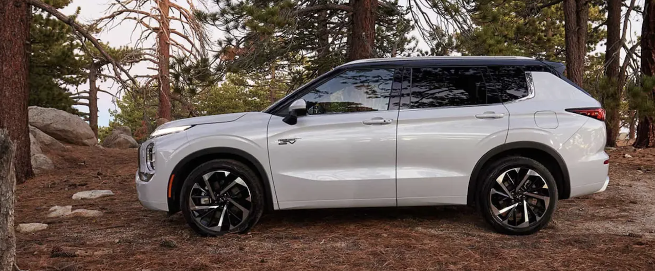 2025 Mitsubishi Outlander PHEV Lease near Pawtucket, RI