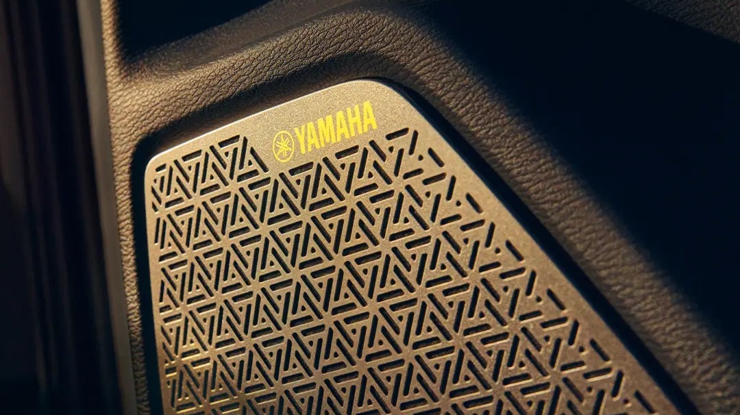 2025 Mitsubishi Outlander Yamaha® Speaker