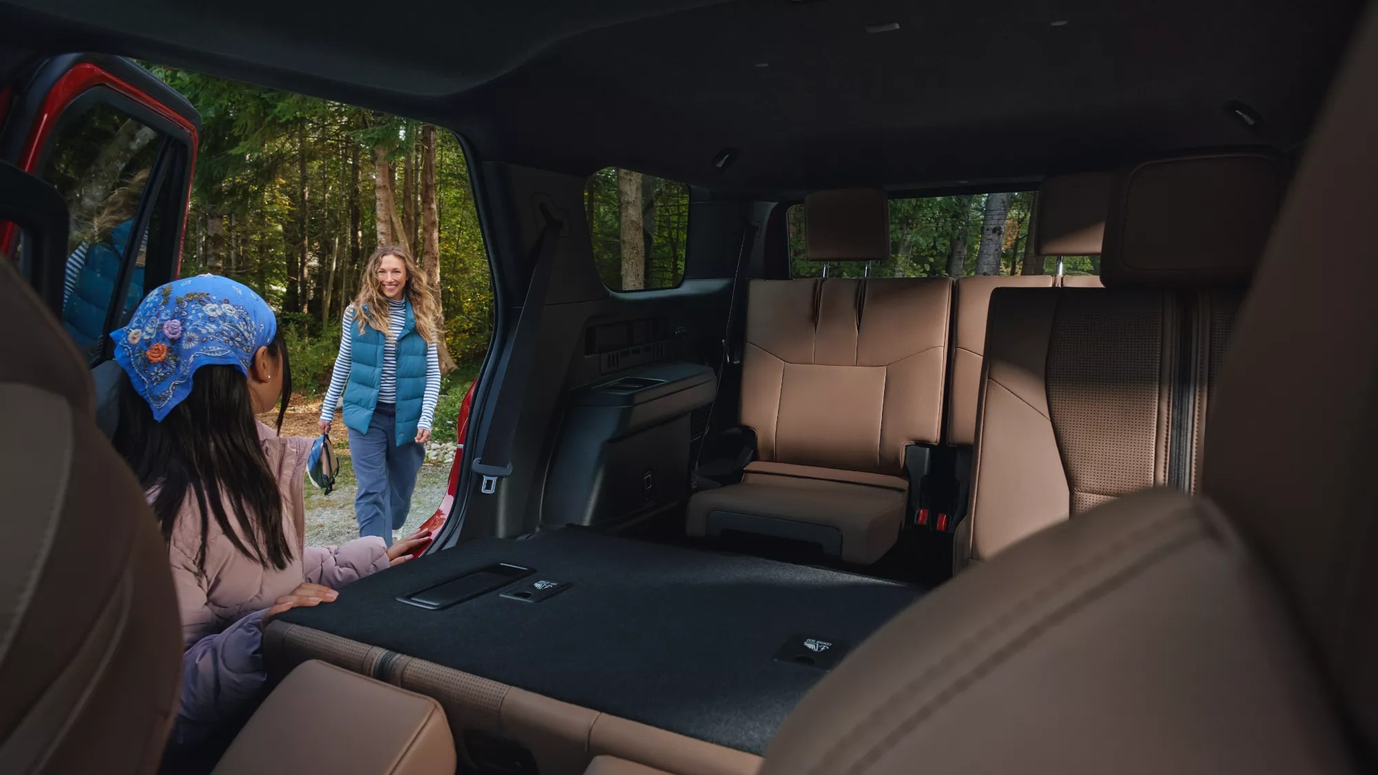 2025 Toyota 4Runner Stowing