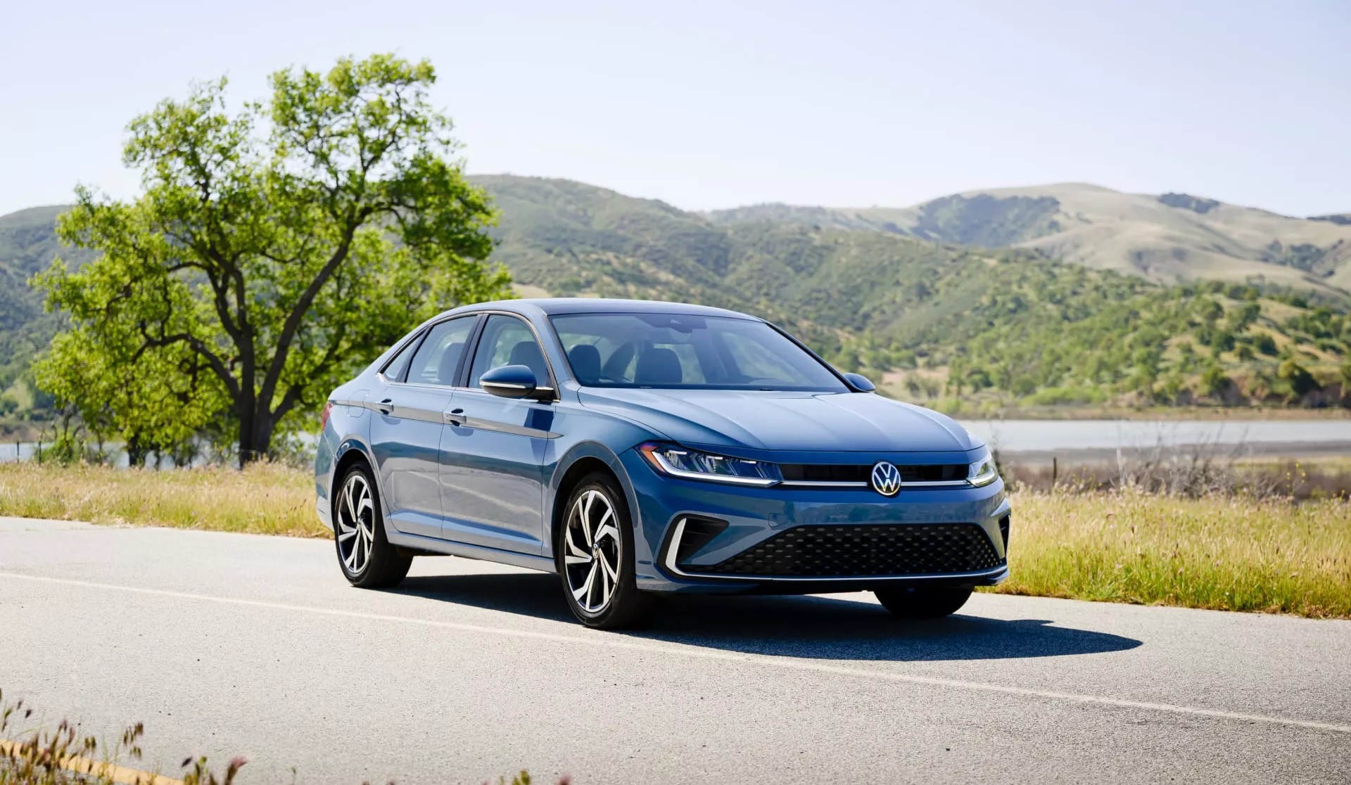 2025 Volkswagen Jetta vs 2025 Jetta GLI Comparison in Salisbury, MD