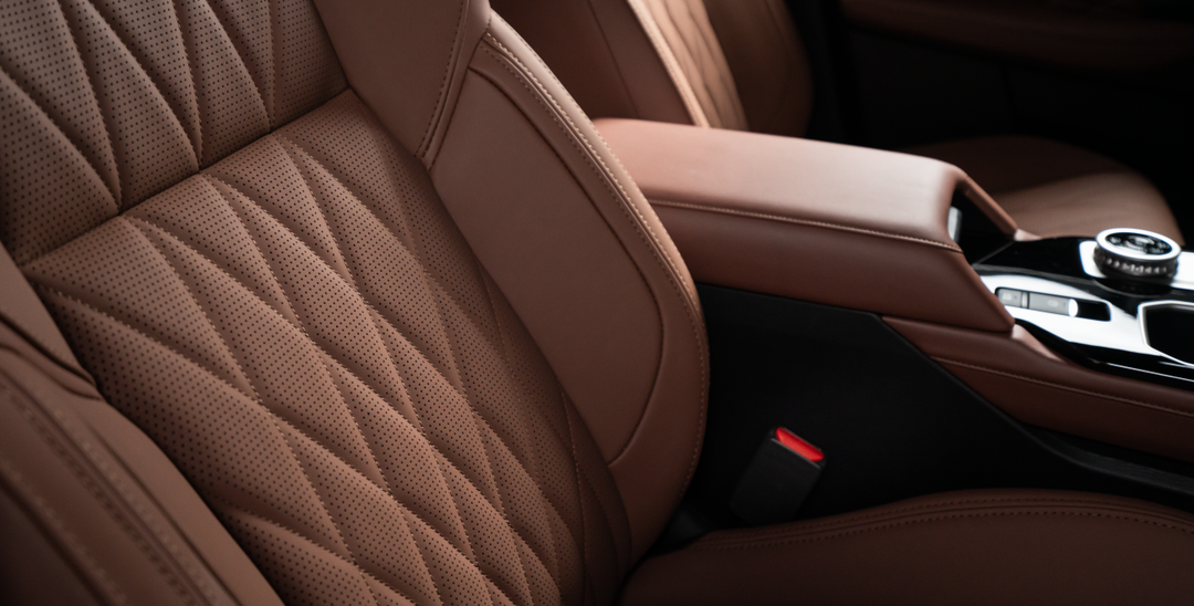 2025 Mitsubishi Outlander Front Seating 