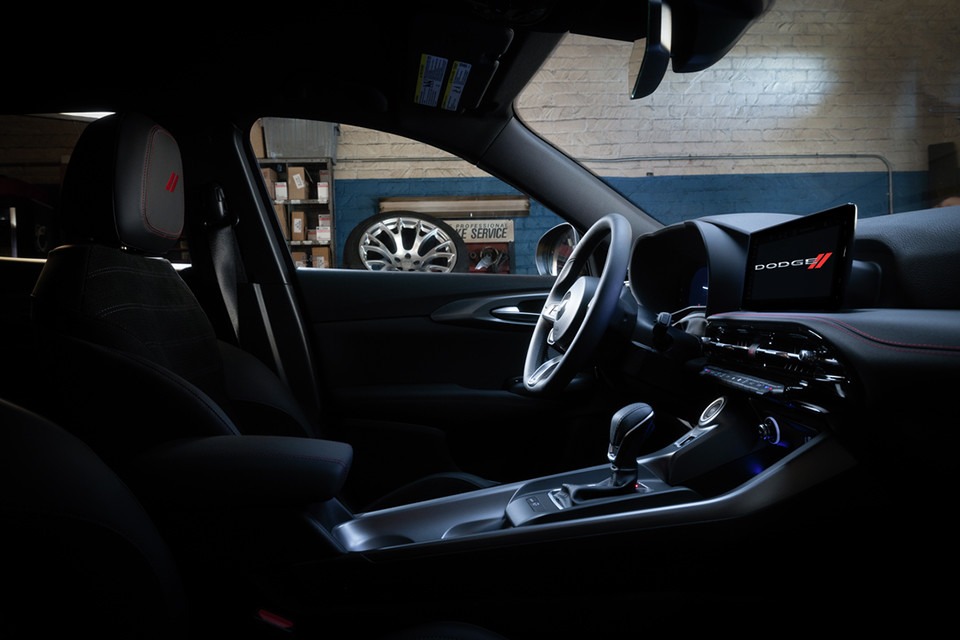 2025 Dodge Hornet Front Seats