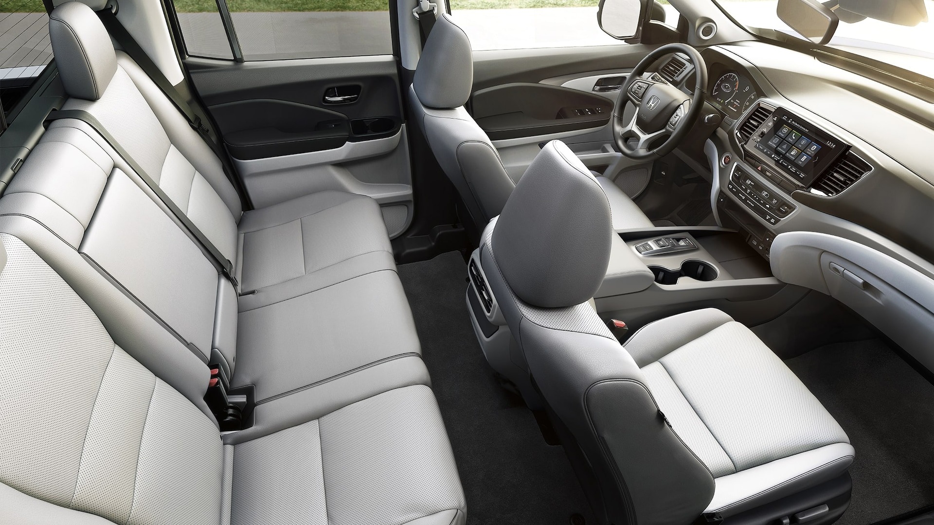 El Honda Honda Ridgeline 2025 es una camioneta tan cómoda que tranquilamente lo puedes elegir como vehículo familiar.