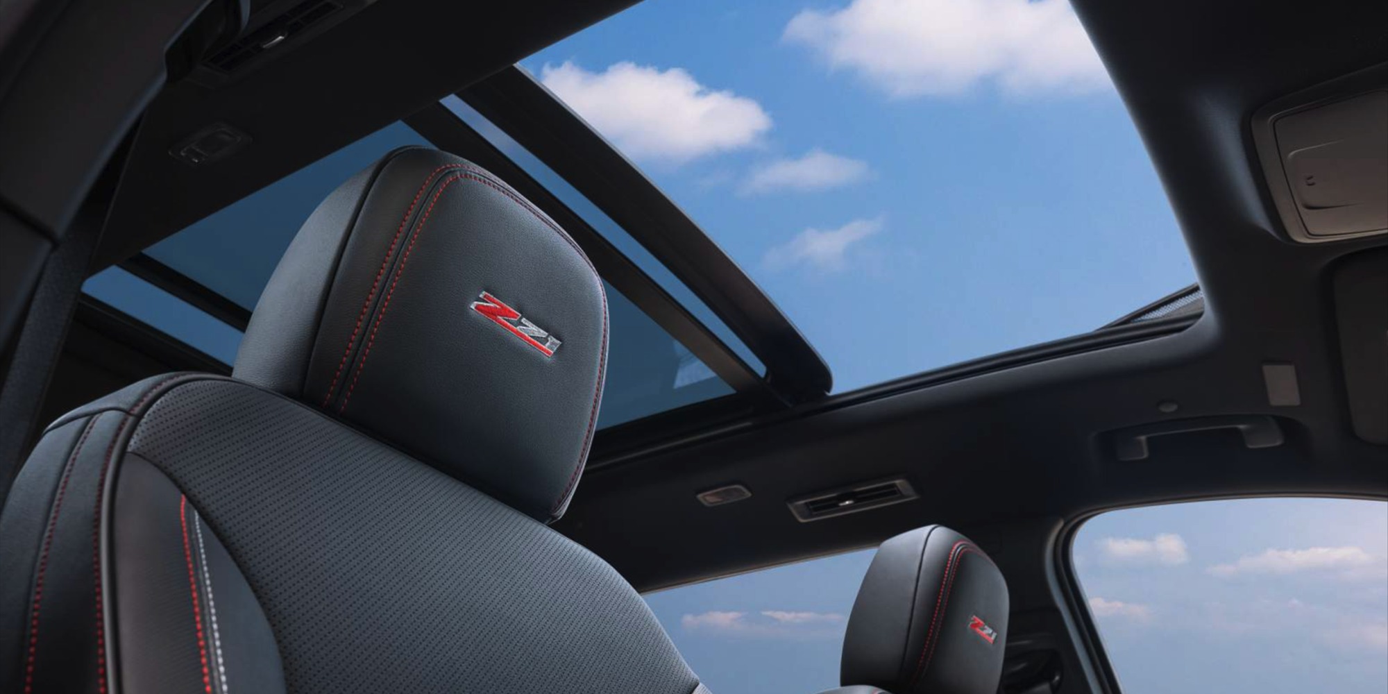 2025 Chevrolet Traverse Moonroof