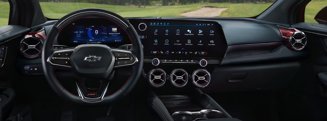 Si contar con modernas tecnologías te hace sentir bien, el Chevrolet Blazer EV 2025 te hace sentir de maravillas con todas las innovaciones de su cabina.