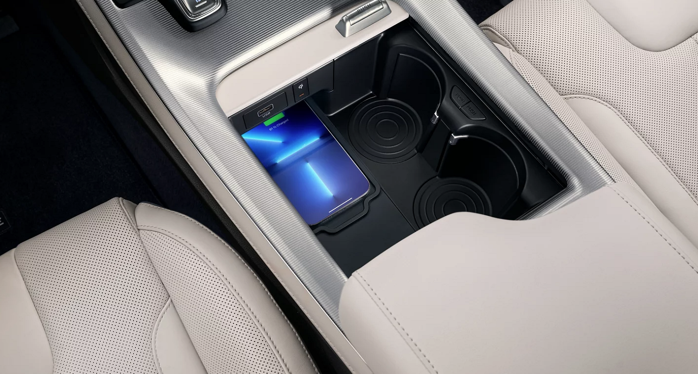 2025 Hyundai PALISADE Wireless Charging Pad