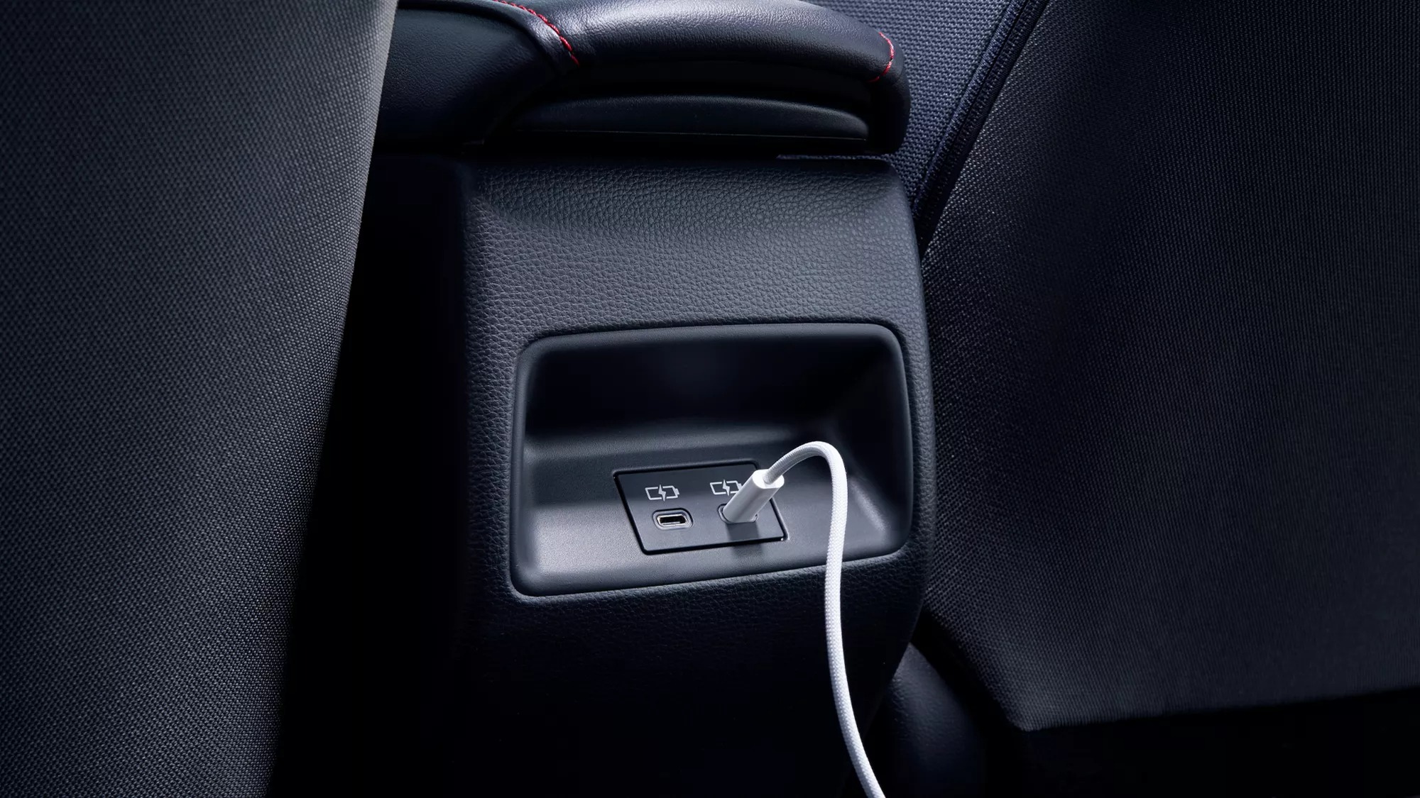 2025 Toyota Corolla Rear USB-C Chargers