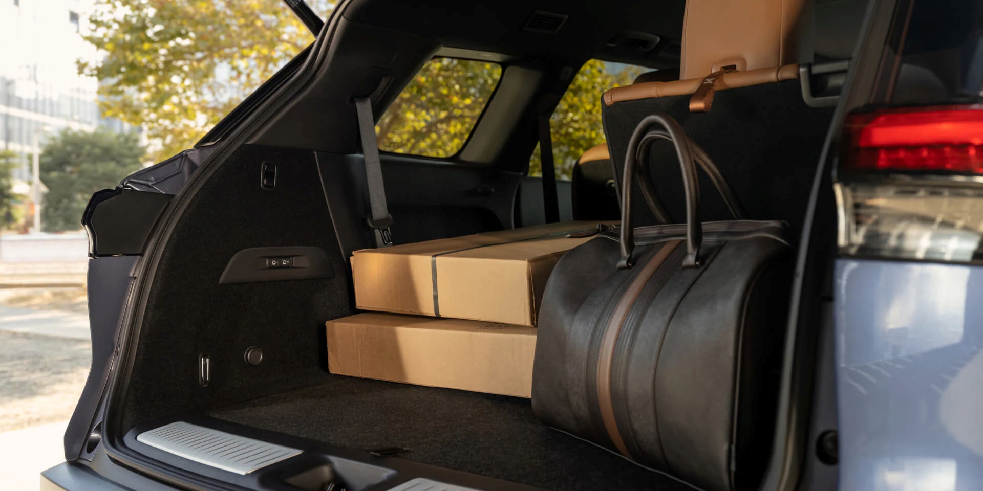 2025 INFINITI QX60 Cargo