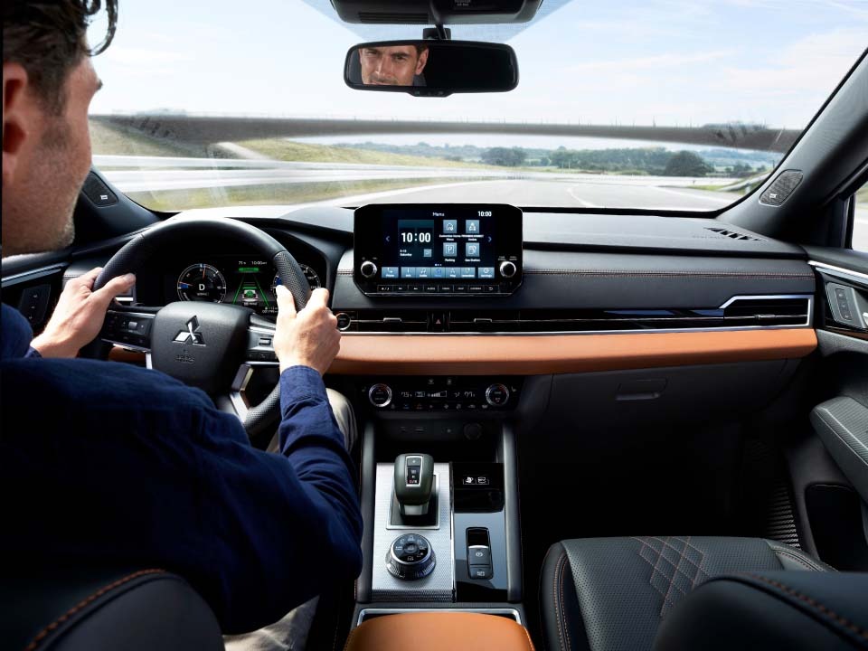 2025 Mitsubishi Outlander Dashboard