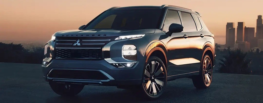 2025 Mitsubishi Outlander Lease in Auburn, MA