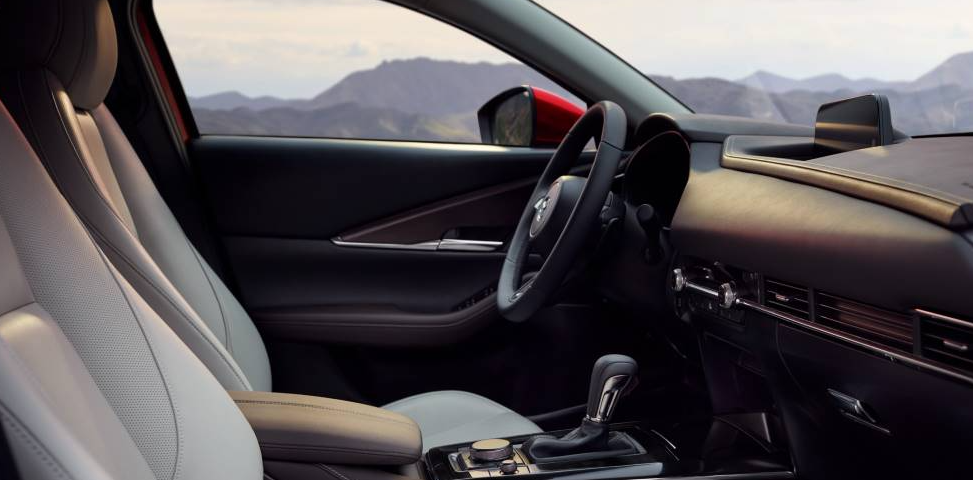 2025 MAZDA CX-30 Front Row