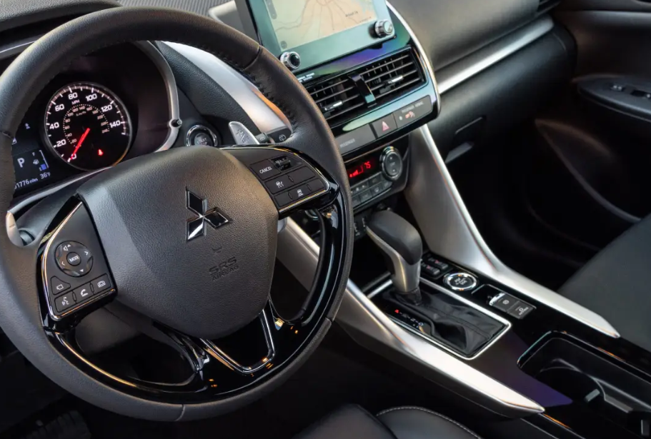 2025 Mitsubishi Eclipse Cross Cockpit