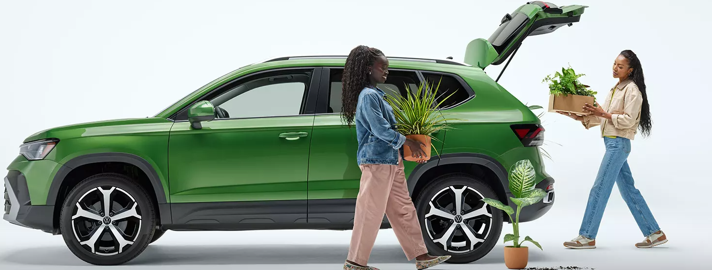 2025 Volkswagen Taos for Sale in Lynbrook, NY