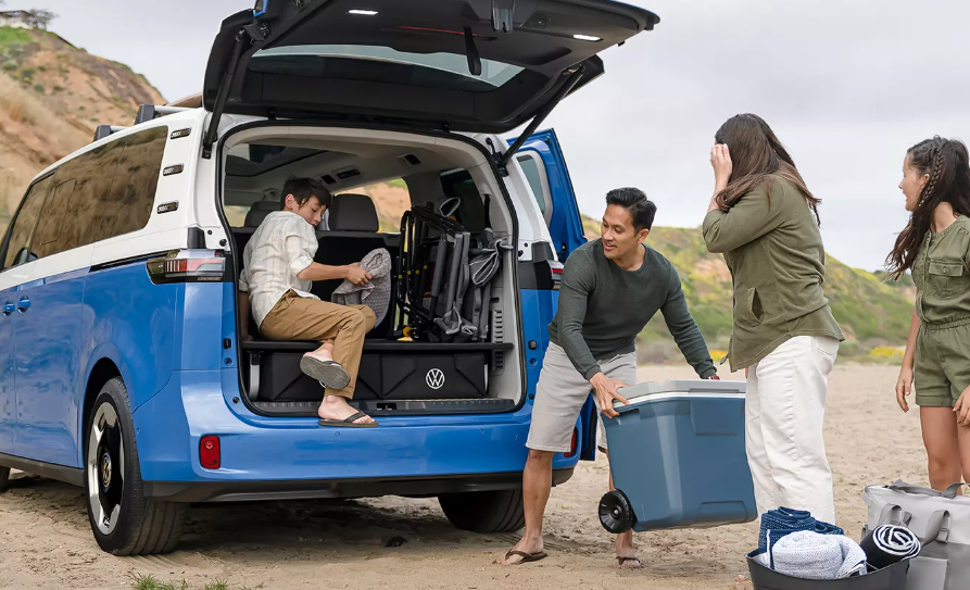 2025 ID. Buzz Cargo Space