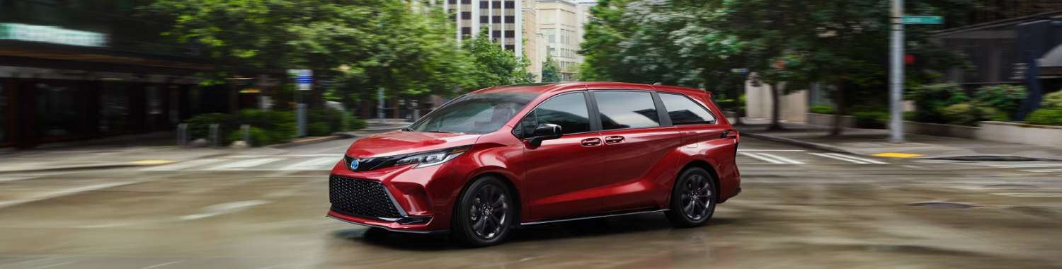 2025 Toyota Sienna Trim Levels near Des Moines, IA