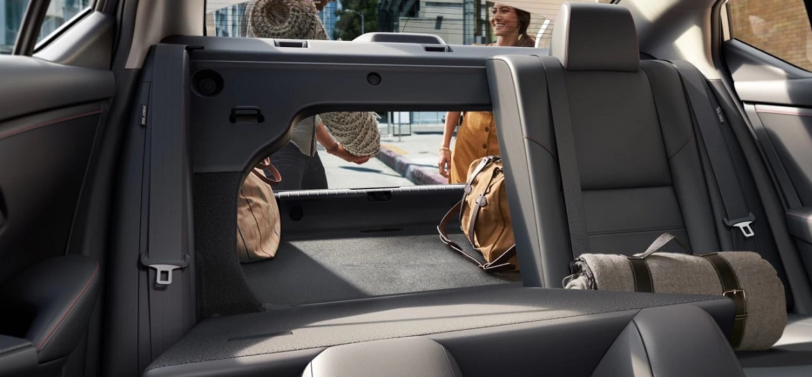 2025 Nissan Sentra Split-Folding Rear Row